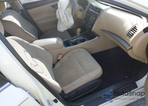 2015 Nissan Altima 2.5 S из США, поврежденный, VIN 1N4AL3AP0FC482443